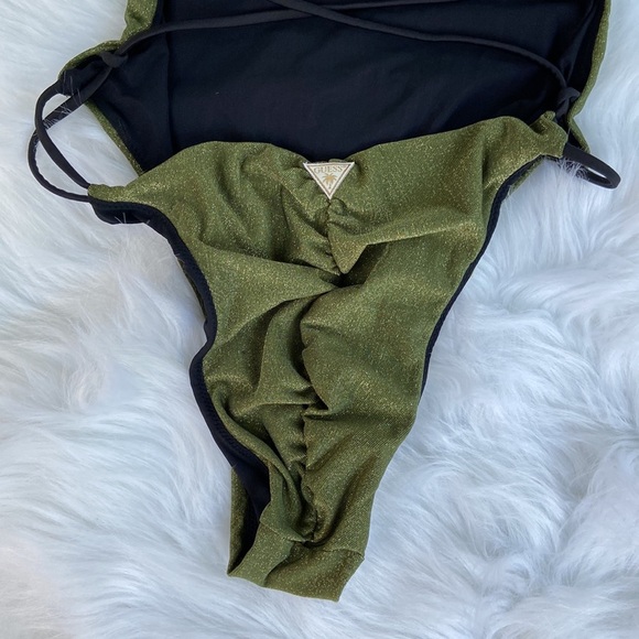 New GUESS One Piece Swimsuit SZ S - Picture 3 of 5